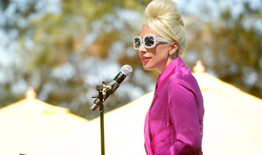 Këngëtarja e famshme: Kam menduar vetëvrasjen