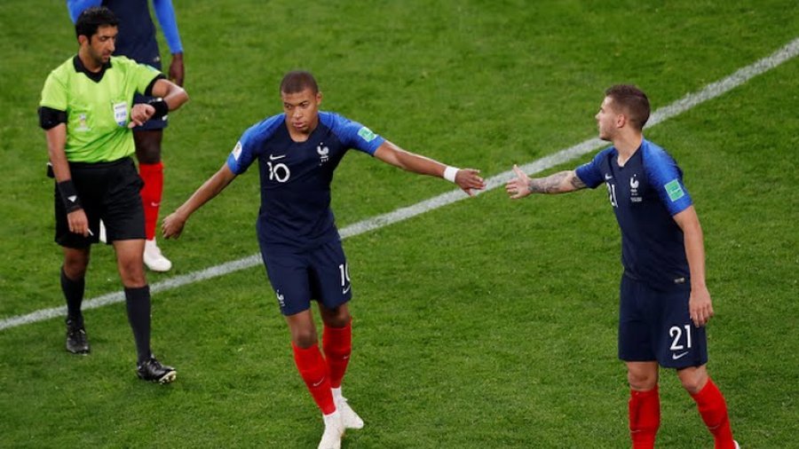 Franca fiton ndaj Perusë, që mbetet jashtë Botërorit