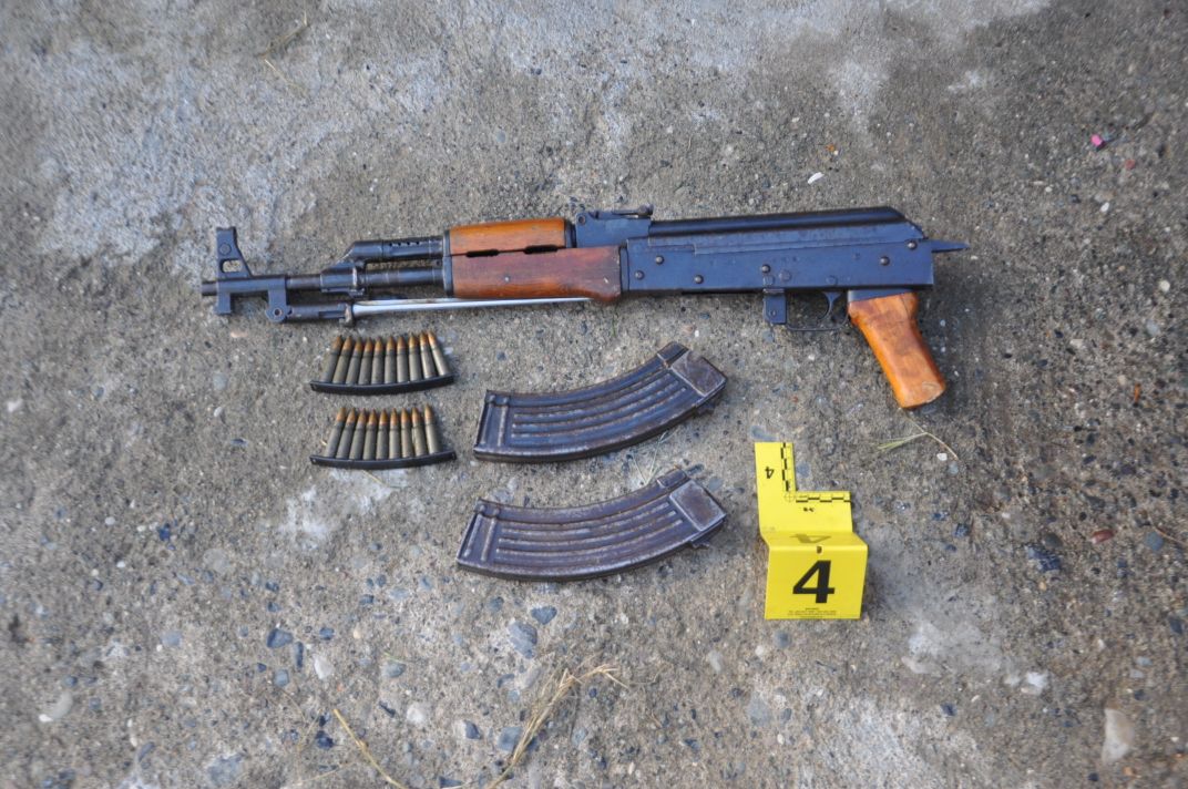 Krim në familje,  djali vret nënën dhe babanë