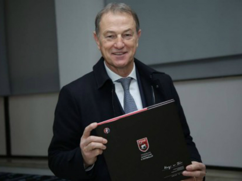 De Biasi në stolin e Polonisë?! Flet ish-trajneri i kuqezinjve