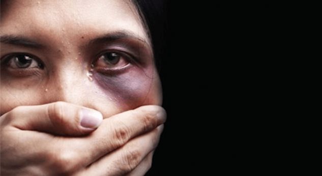 E përdhunuan gjithë natën, gruaja: Shkova me një shqiptar, ai thirri tre shokët