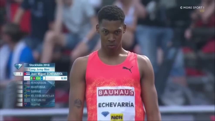 E pabesueshme, atleti kuban kërcen më shumë se gjatësia e gropës me rërë!