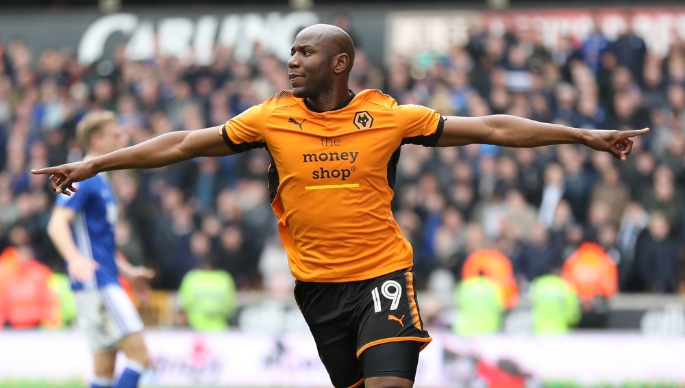 E rrallë në Angli, futbollisti transferohet 2 herë në 4 ditë, klubi fiton 3 milionë euro!