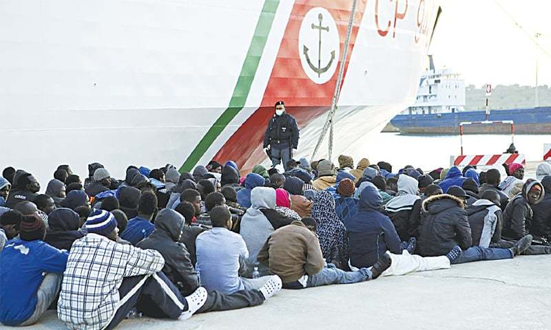 500 mijë emigrantë do dëbohen nga Italia. A do preken shqiptarët?