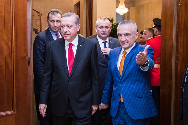 Fitorja e Erdogan/ Presidenti Meta mesazh urimi për homologun turk