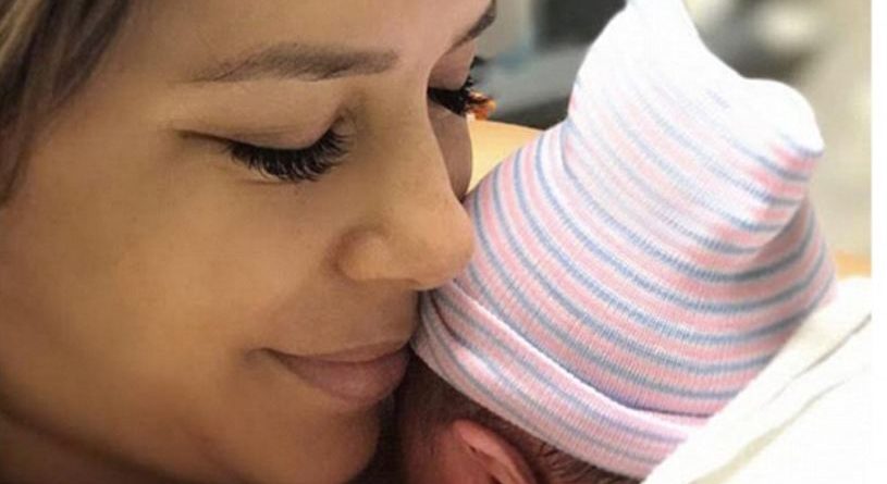 Eva Longoria bëhet nënë për herë të parë në moshën 43-vjeçare