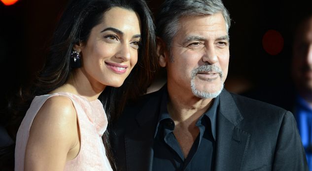 George Clooney dhe Amal dhurojnë 10 milion dollarë