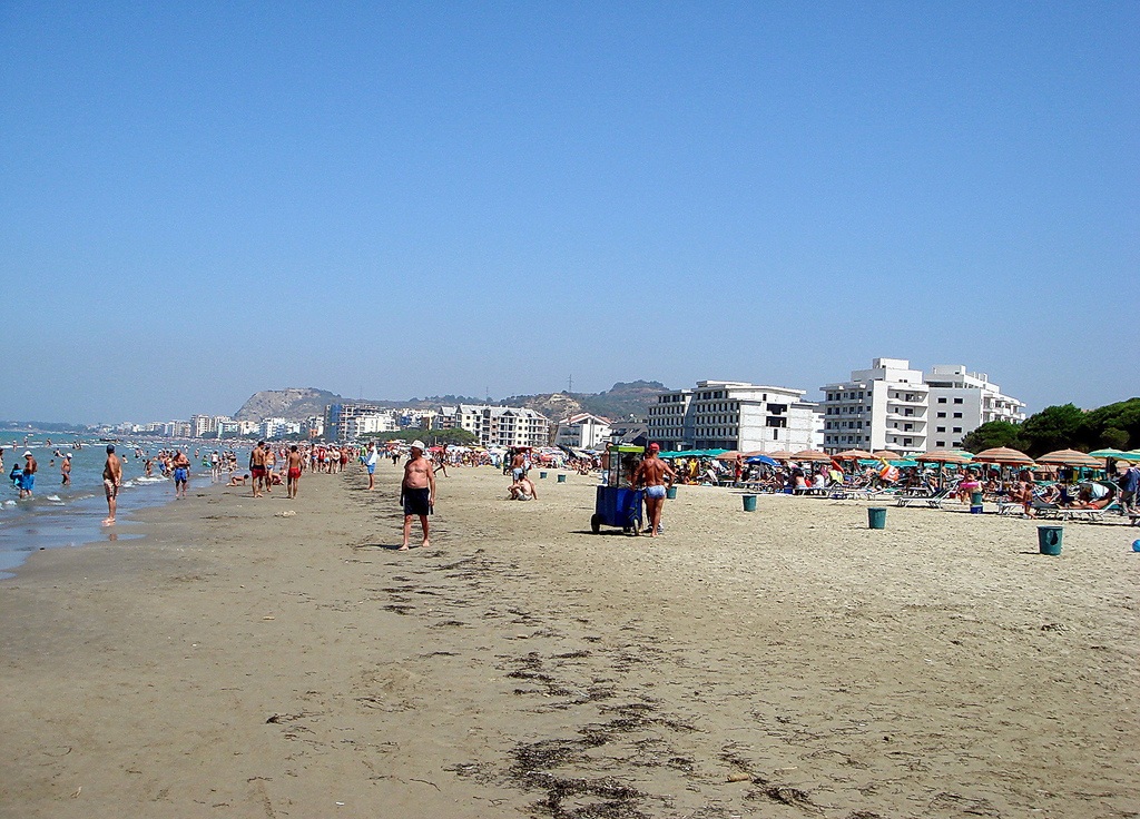 Mbytet në Golem pushuesi nga Tirana