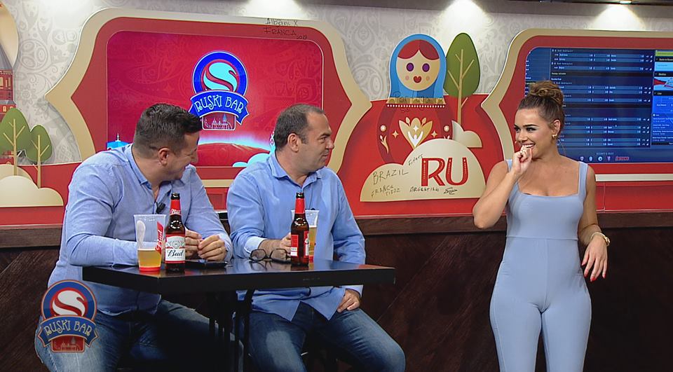 Ilda Bejleri provokon sërish me veshjen e saj (FOTO)