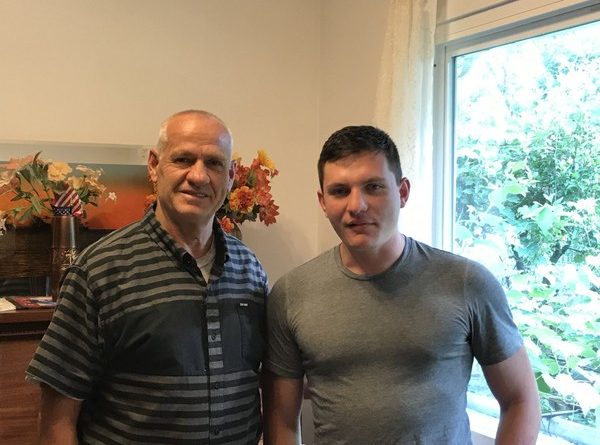 Shqiptarit i kthehen paratë që i mori dogana amerikane