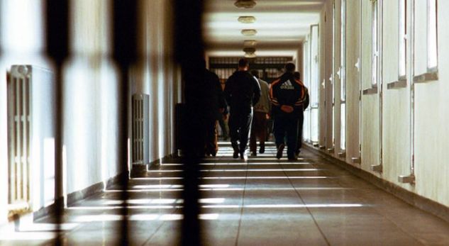 Italia kërkon të sjellë në Shqipëri të gjithë të burgosurit shqiptarë