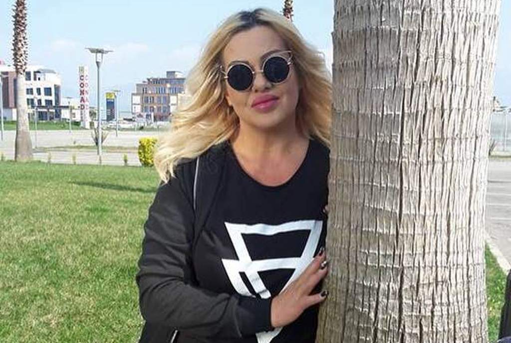 Këngëtarja e njohur nga Durrësi rrëfen mes lotësh për humbjen e bashkëshortit