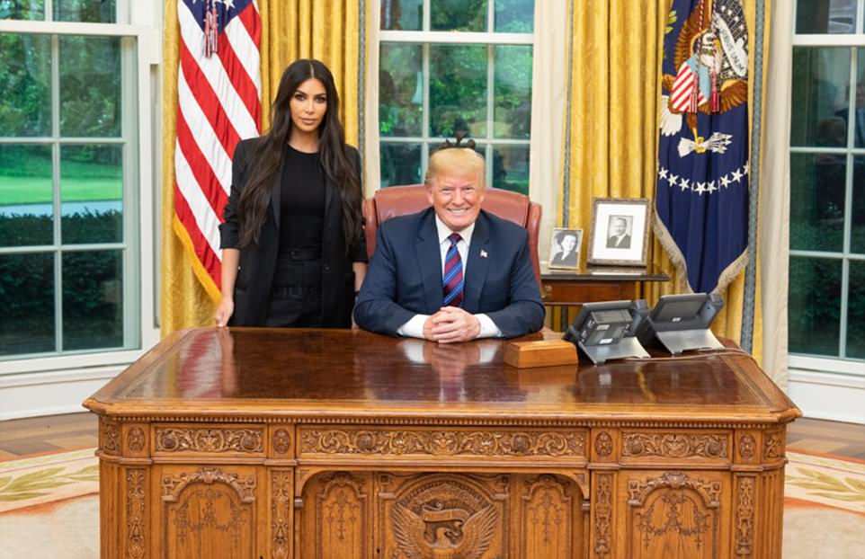Trump nuk i rezistoi dot Kim Kardashian-it, ofroi mëshirë për të burgosurën