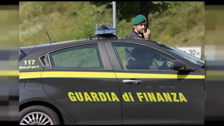 Arrestohet pas 2 vitesh shqiptari që u kap në makinën me 93 kg kokainë