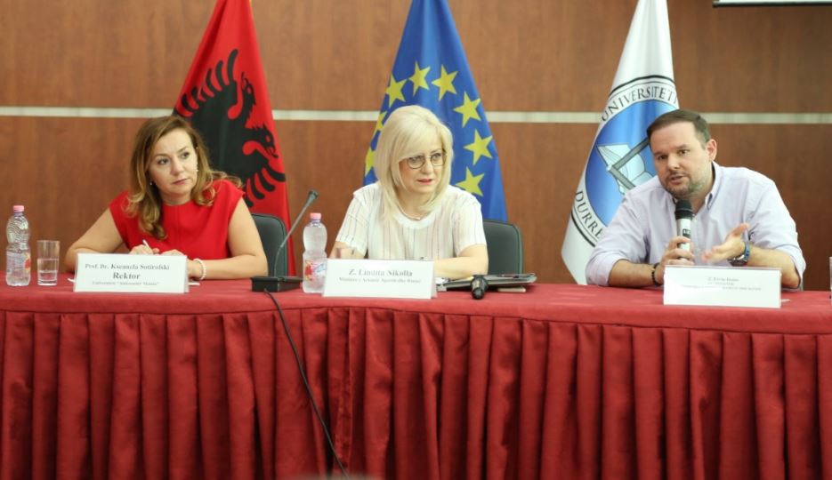 Lindita Nikolla në UAMD, kërkon qasje të re kurrikulare për programet e mësuesisë