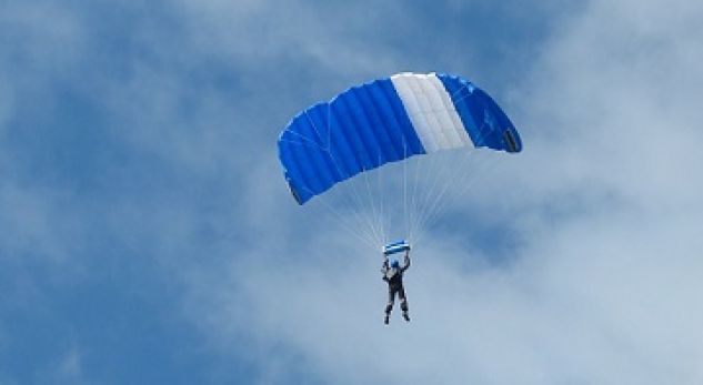 Ky është parashutisti që vdiq dje në Kosovë (FOTO)