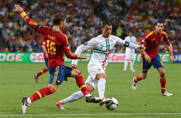 Portugali-Spanjë, përplasje “titanësh” për kreun e Grupit B