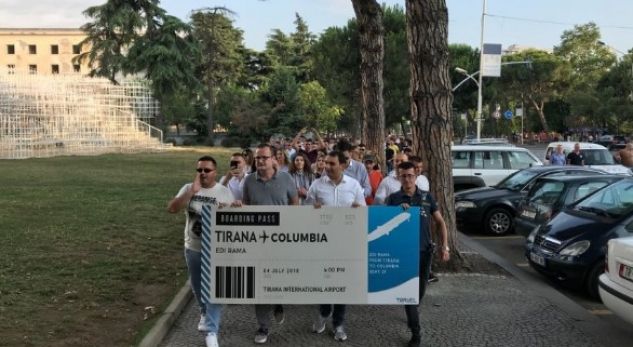 Një biletë “kolumbiane” për Ramën dhe përplasje me policinë për të rinjtë e PD-së