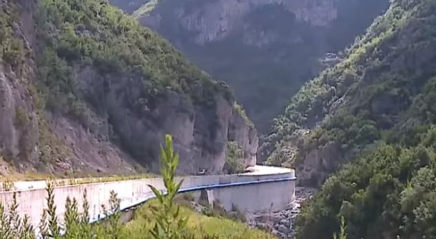 Qeveria paralajmëron: Taksë për të kaluar në këto akse rrugore