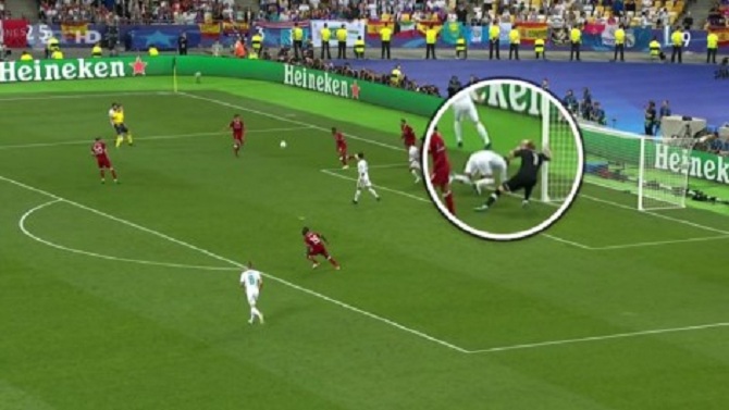 Sergio Ramos tallet keq me portierin e Liverpool-it, Karius