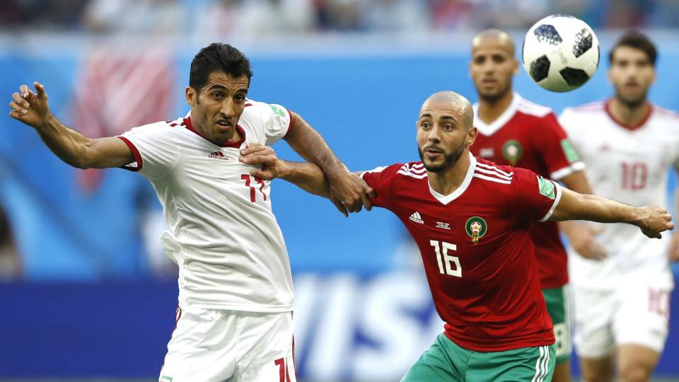 Shpërthen lojtari i Marokut, Amrabat: Arbitri i kërkoi fanellën Ronaldos