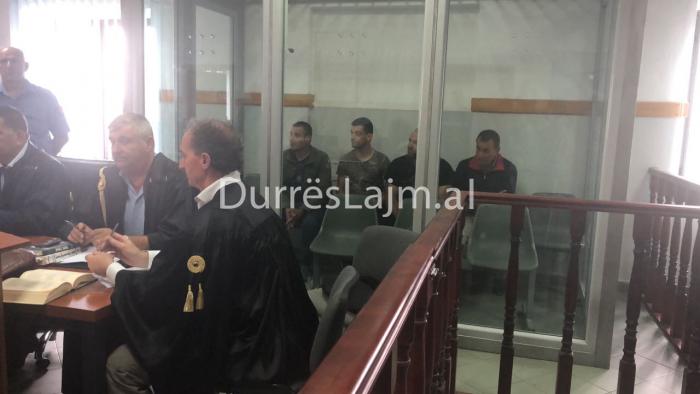 “Toyotat me 3.4 milionë euro”, lihen në burg katër të arrestuarit