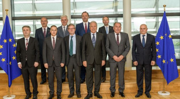 Xhafaj në Bruksel: Secili nga vendet në Ballkan të mbajë përgjegjësi për emigrantët