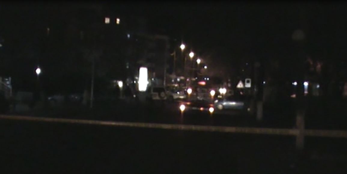 EMRI/ 60-vjeçari i shpëton atentatit me armë