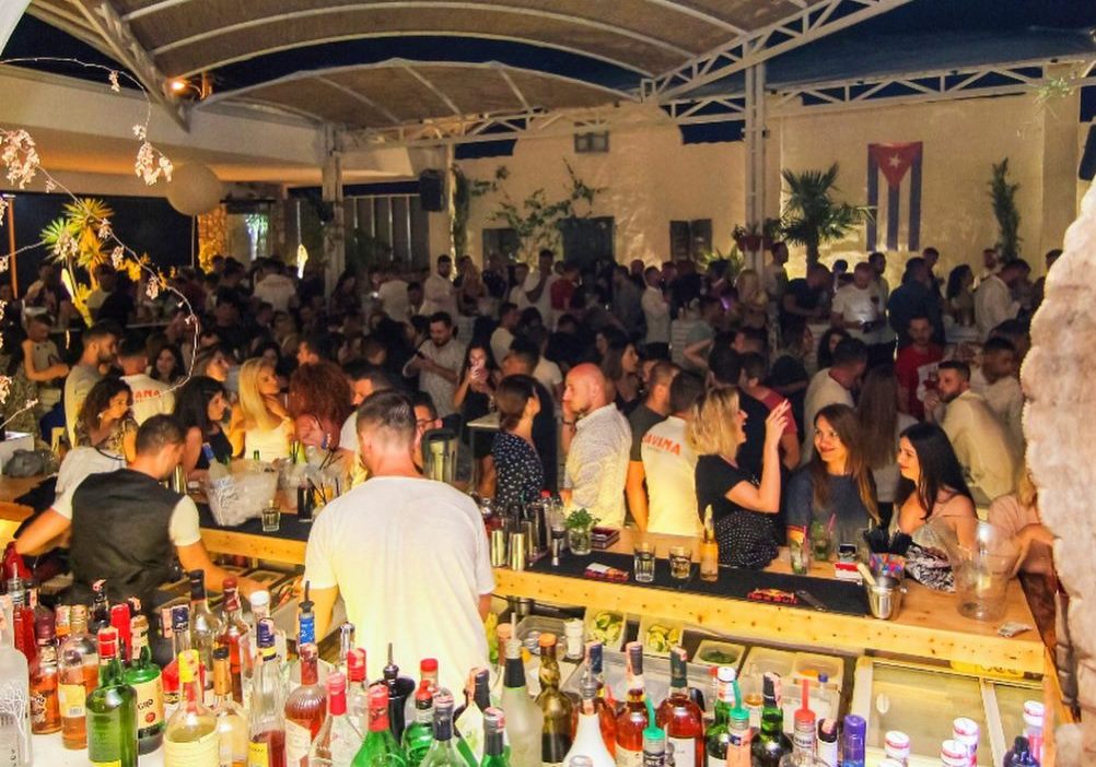 Tmerroi pushuesit në Dhërmi, gjykata lë në burg 23-vjeçarin