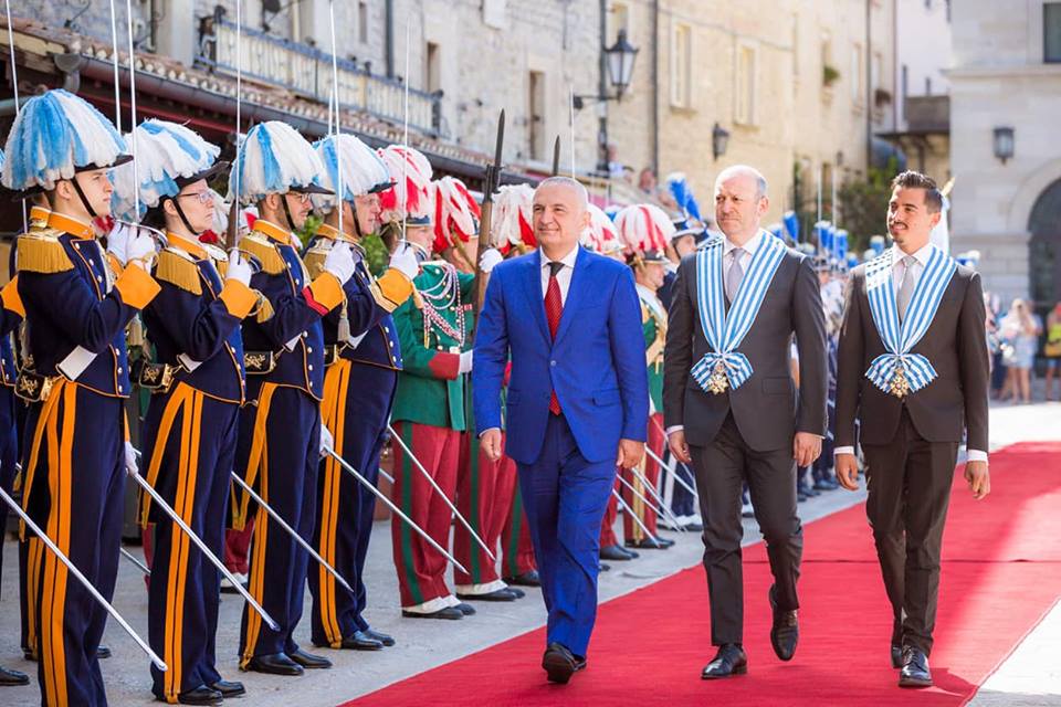 Presidenti Meta pritet me nderime nga kapitenët regjentë në San Marino