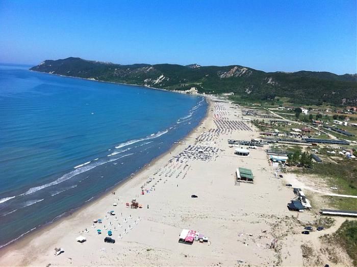 Nuk gjen qetësi! Pas tërmeteve, Gjiri i Lalzit goditet nga një tjetër fenomen natyror (VIDEO)
