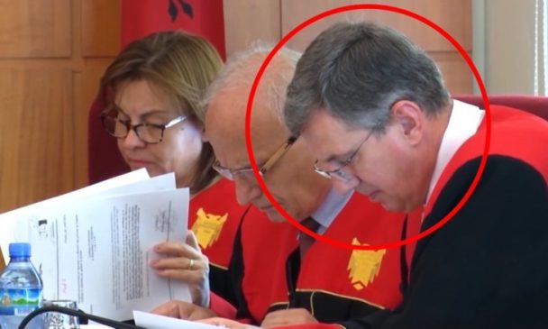 Gjyqtari i Gjykatës Kushtetuese shkarkohet përfundimisht