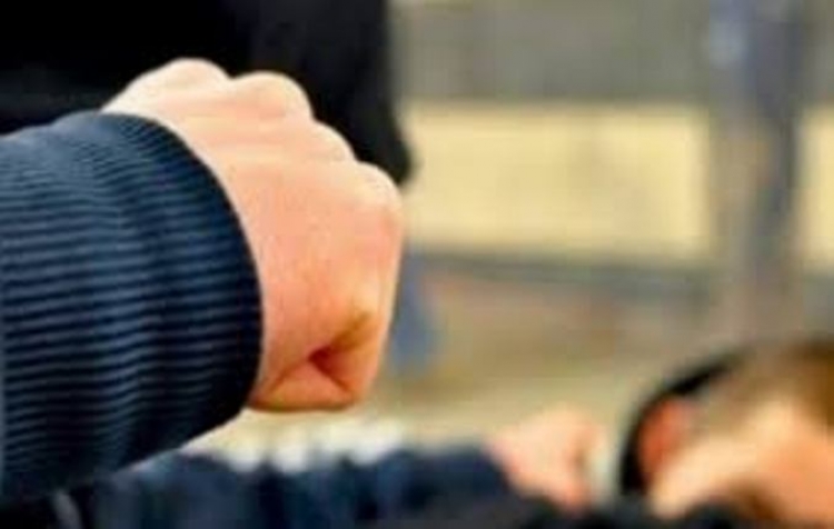 Në kërkim 39-vjeçari nga Durrësi, goditi punonjësin e OSHEE-së