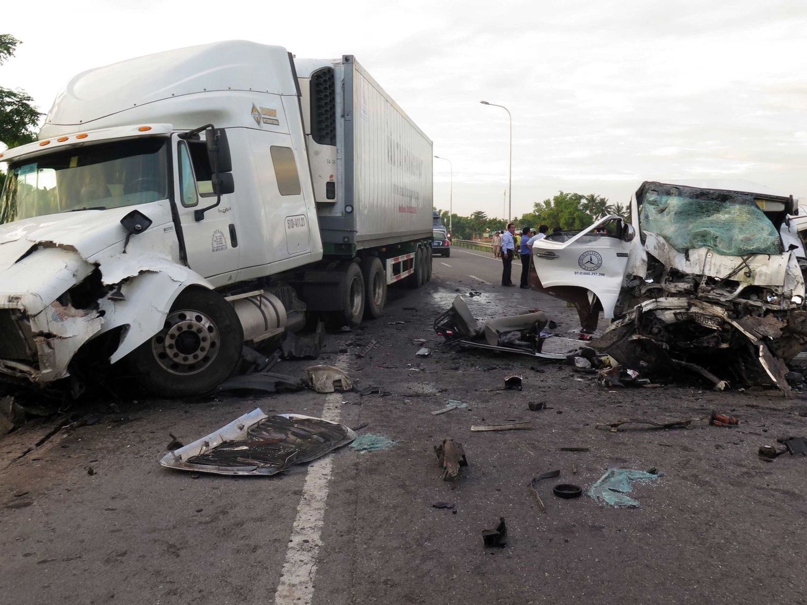 Dhëndri dhe 12 krushqit vdesin në aksident teksa shkonin të merrnin nusen