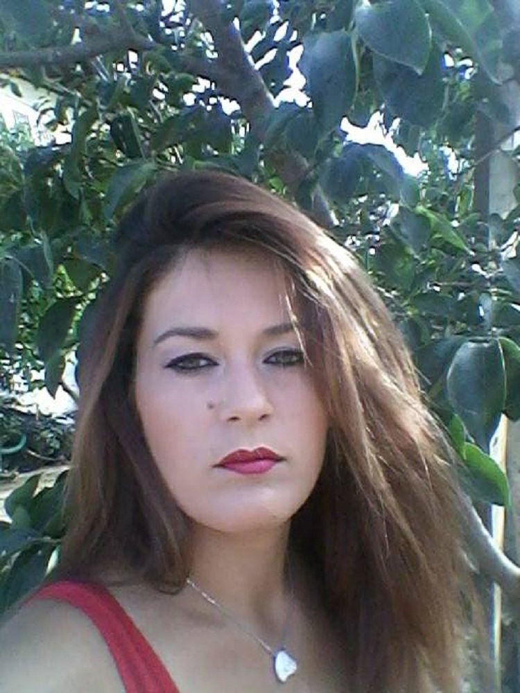 Me armë dhe doreza, kjo është 31-vjeçarja që grabiste karburantet me kushëririn