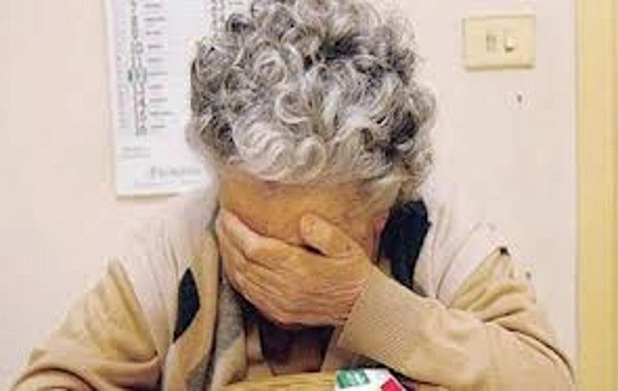 Nusja rreh vjehrrën e moshuar në Durrës