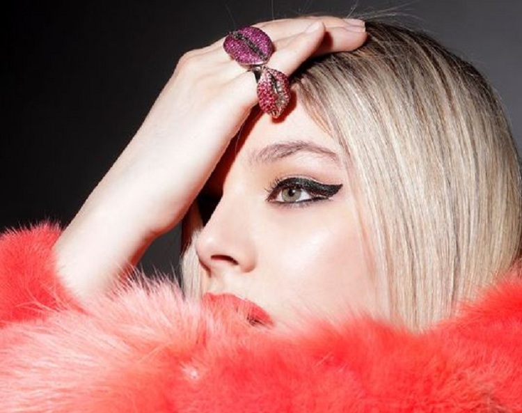 Ja këngëtarja tjetër shqiptare që do çmendë rusët në finalen e Botërorit