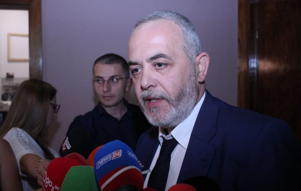 Vettingu, Artan Broci flet pas shkarkimit: KPK si komisarët politikë të kryeministrit