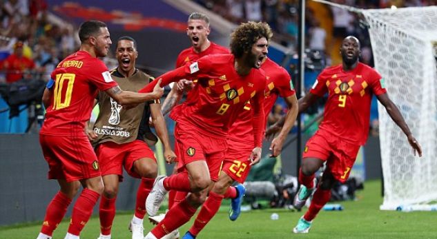 Belgjika dhe Japonia dhurojnë spektakël golash, kualifikohen belgët