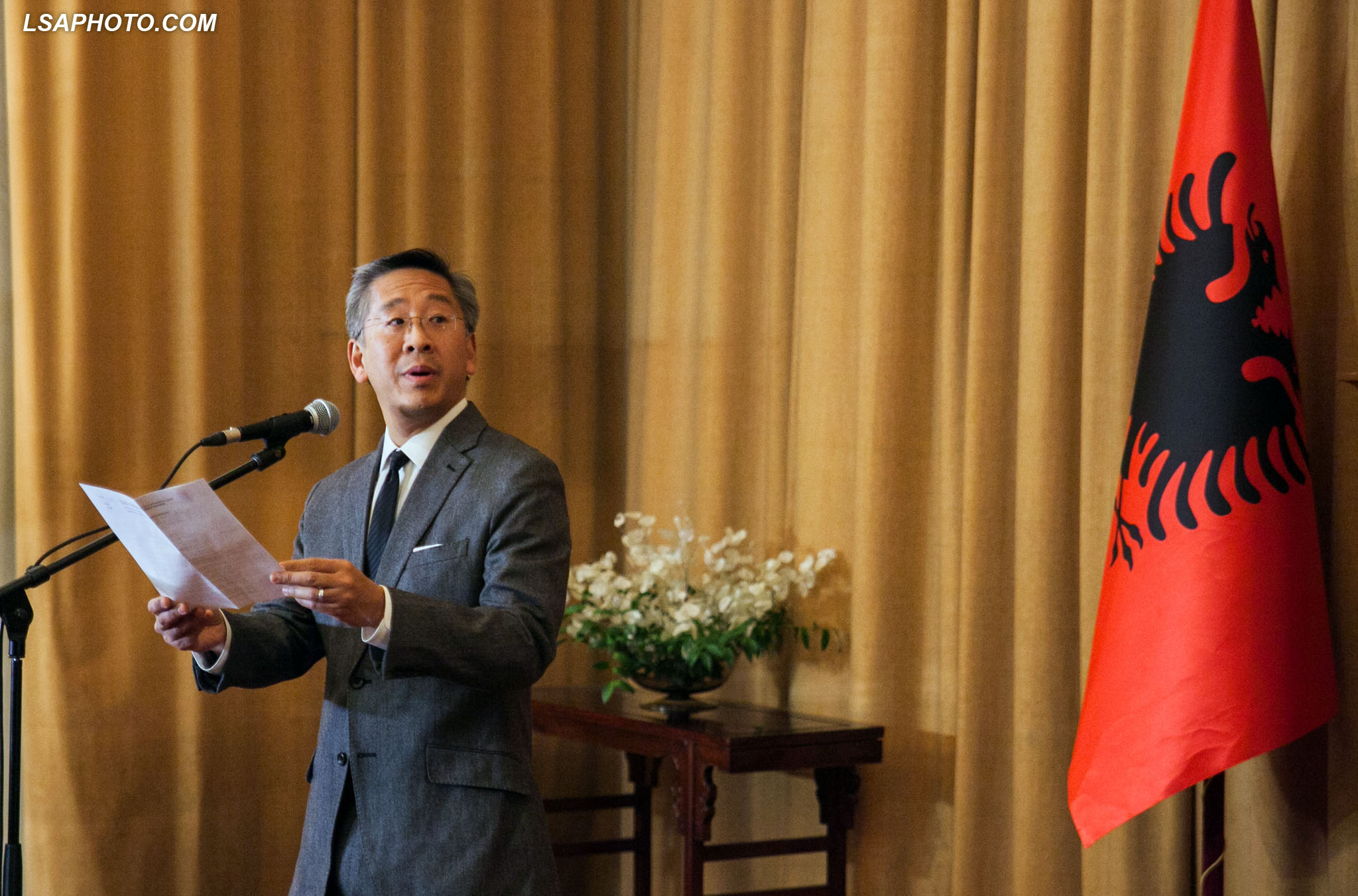 Donald Lu: Kapni peshqit e mëdhenj, mungesë aftësie ose vullneti për mos arrestimin e Balilit