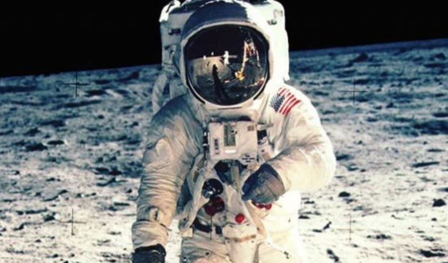 Kujtohet 50-vjetori i vizitës së parë në Hënë