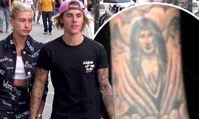 U fejua me Hailey-n, por Justin mban akoma në trup tatuazhin e Selena Gomez