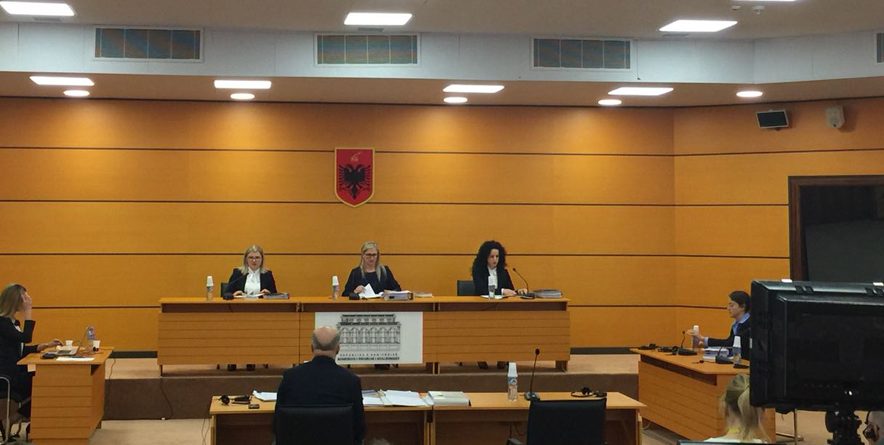 Shkarkohet nga detyra anëtari i Gjykatës Kushtetuese, Gani Dizdari