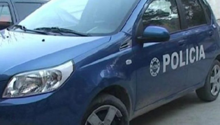 Sherr mes çiftit në Durrës, burri e rreh në lokalin e tyre