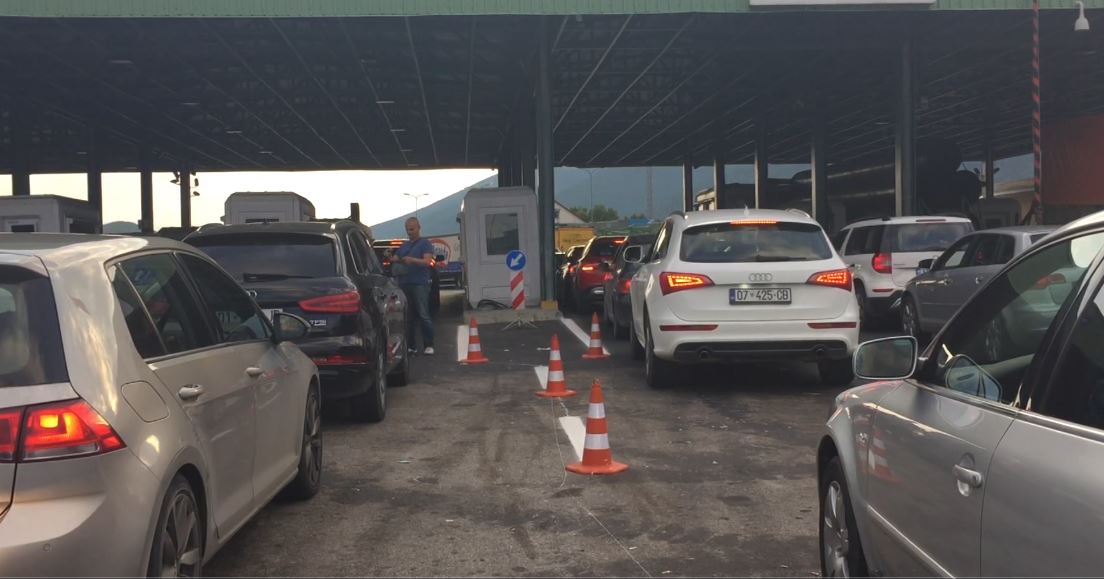 Fluks në Morinë, në 24 orë mbi 20 mijë persona