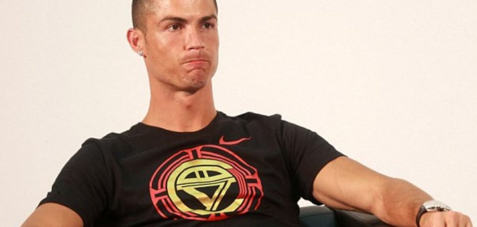 Cristiano Ronaldo shlyen borxhet ndaj Spanjës