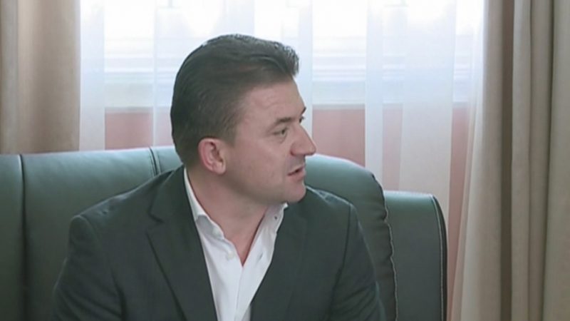 Elvis Roshi pranon akuzën për falsifikim