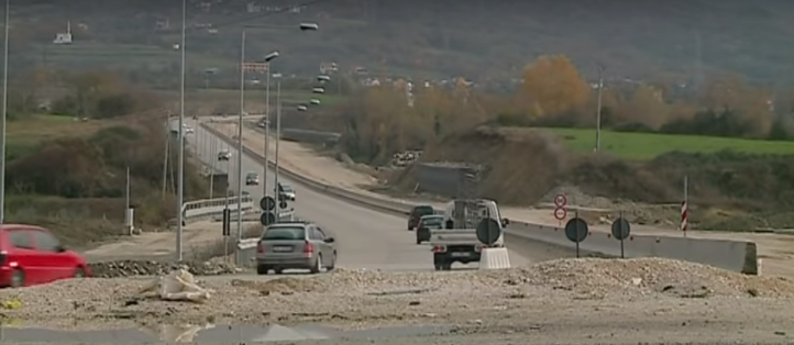 Fatbardha Kadiu: 4 rrugë për 670 milion euro, po shtrohen me ar?!