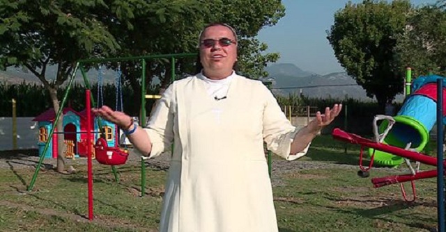 Luajti në “100 milionë”, me paratë e fituara murgesha realizon ëndrrën