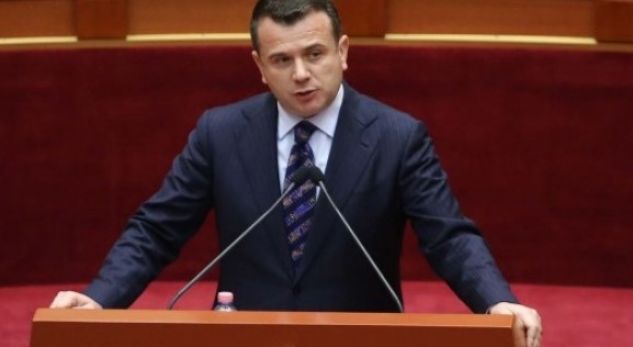 Prishja e Teatrit, Balla: Ligjin do e votojmë menjëherë në shtator